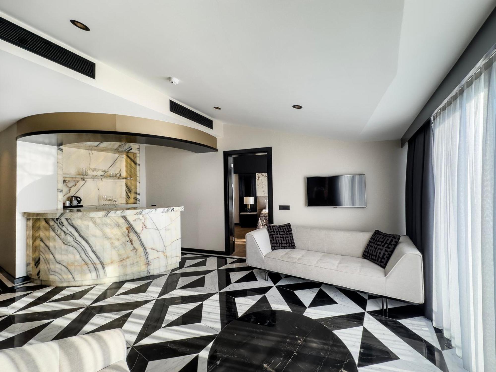 Charisma De Luxe Hotel Kuşadası Ngoại thất bức ảnh