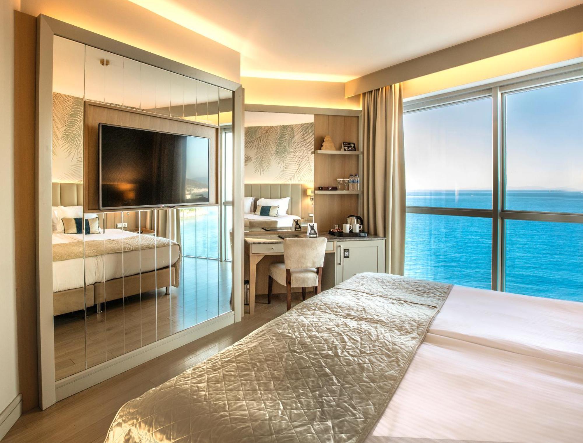 Charisma De Luxe Hotel Kuşadası Ngoại thất bức ảnh