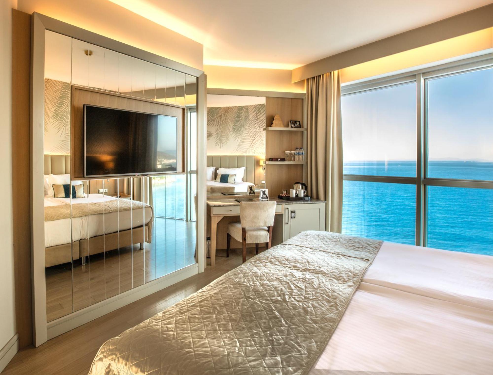 Charisma De Luxe Hotel Kuşadası Ngoại thất bức ảnh
